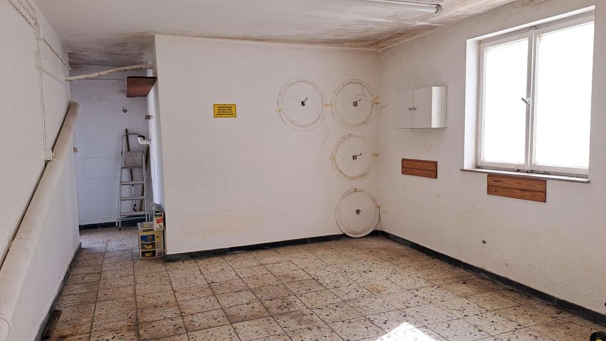 Garage (2)